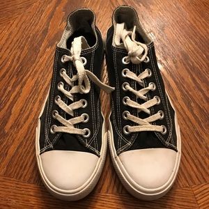 Woman’s Classic Look Black & White Lace Up Sneakers!